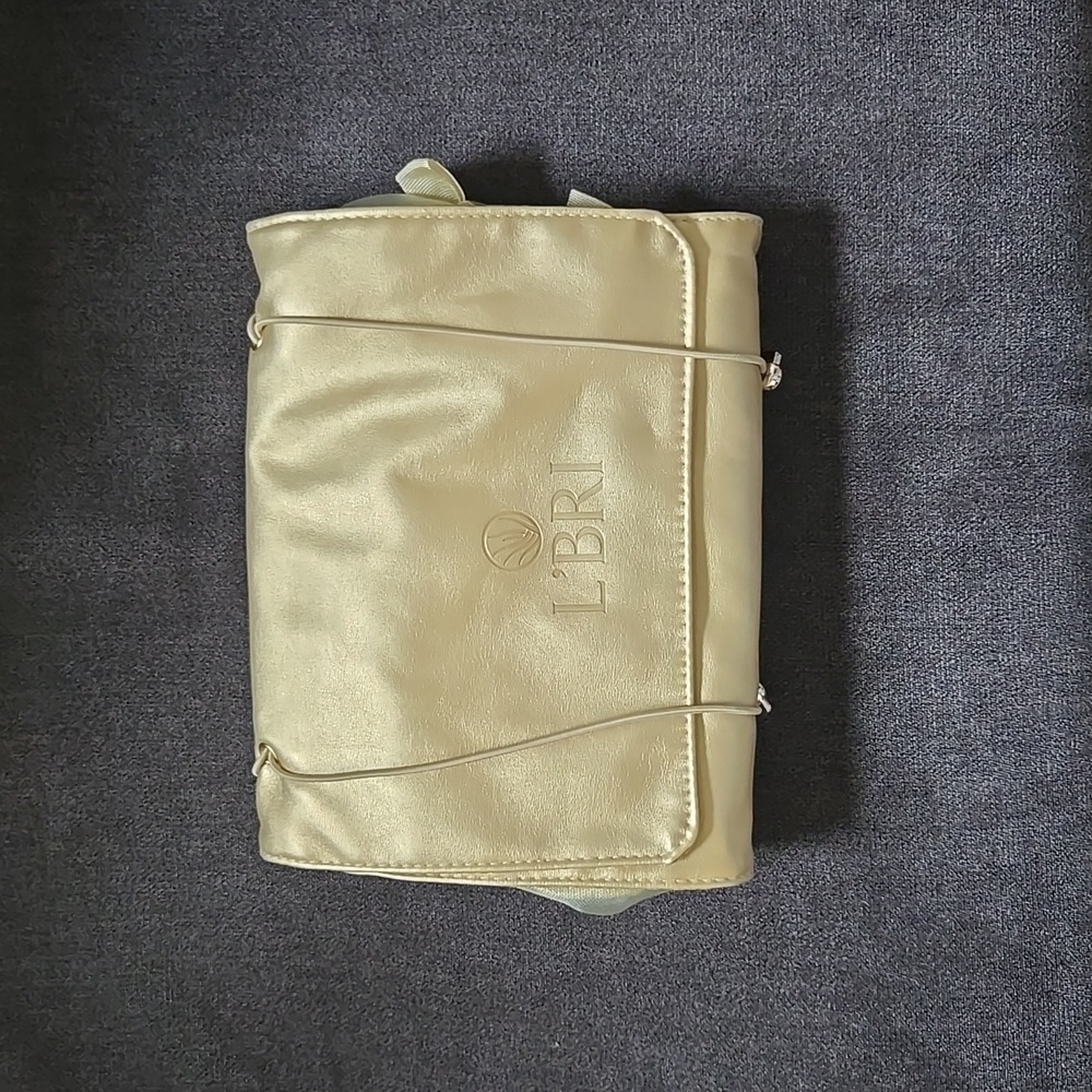 NWT Gold color L'BRI Folding Travel Bag for toiletries
